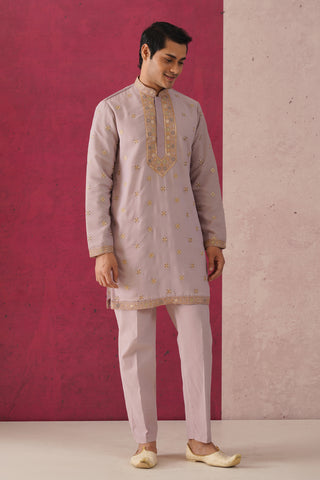 Vrisheya- Embroidered Short Kurta