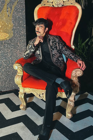 Raman Dhingra in Pichwai Black Jodhpuri Set with Pants