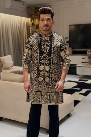 ARJUN BIJLANI IN SANJH CUTDANA BLACK SHORT KURTA SET