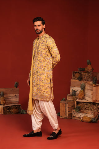 Vardhan Haldi Kurta Set