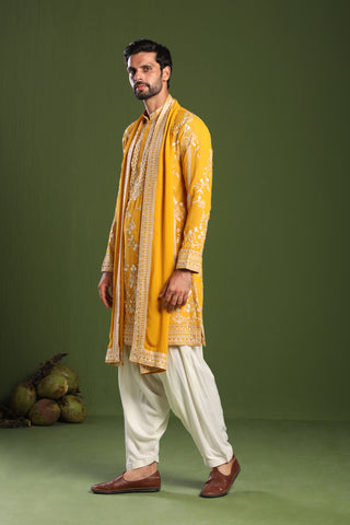 Rishabh Chawla in Ishaan Haldi Kurta Patiyala Set with Dupatta