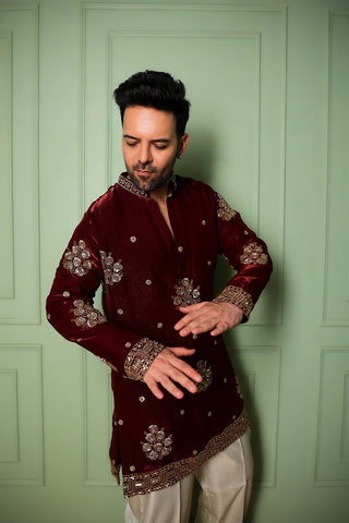 Sanjay Gaggnani in Taj Wine Short Kurta Set with Pants