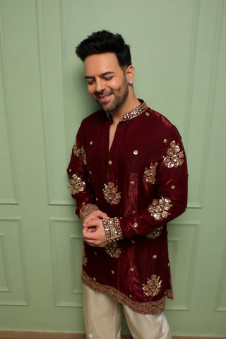 Sanjay Gaggnani in Taj Wine Short Kurta Set with Pants