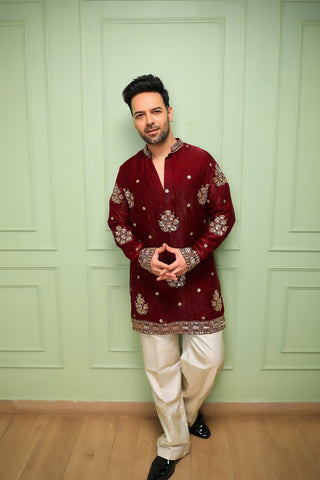 Sanjay Gaggnani in Taj Wine Short Kurta Set with Pants