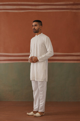 Kianth - White Embroidered Short Kurta Trouser Set With Dupatta