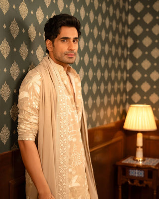 Aryan Arora in Vritra Beige Kurta set with patiyala and dupatta