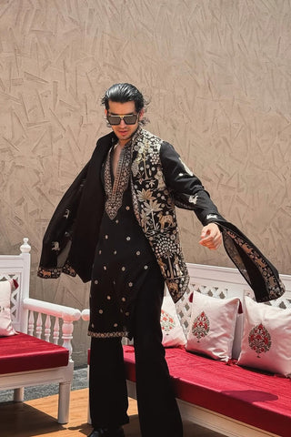 Paras Bhushan Kalnawat in Zubir Pichwai Zari Black Kurta Jacket Set with Trousers and Dupatta