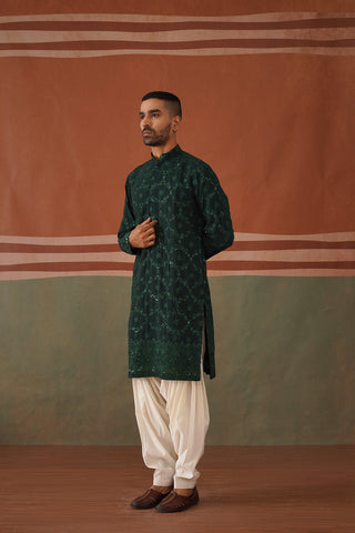 Munawar Faruqui in Zenith Embroidered Mehandi Green Kurta Patiyala Set With Dupatta