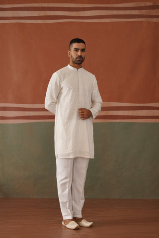 Kianth - White Embroidered Short Kurta Trouser Set With Dupatta