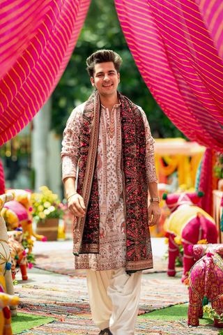 LAKSHAY GAUR in Mughal Ivory Kurta Set