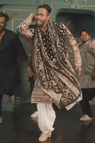 Justin D’Cruz in Kayan Black Kurta Set