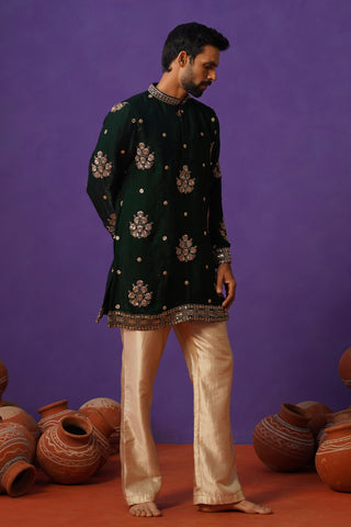 TAJ BOTTLE GREEN SHORT KURTA SET