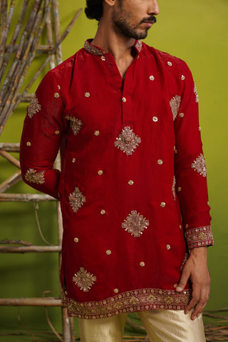 FIZA RED SHORT KURTA SET