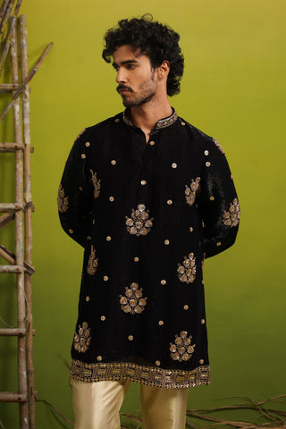 TAJ BLACK SHORT KURTA SET