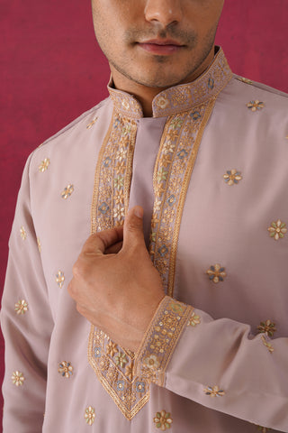 Vrisheya- Embroidered Short Kurta