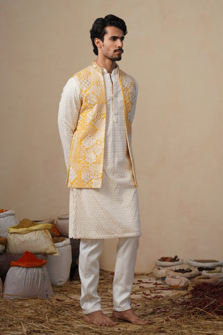 ZEENAT HALDI KURTA JACKET SET