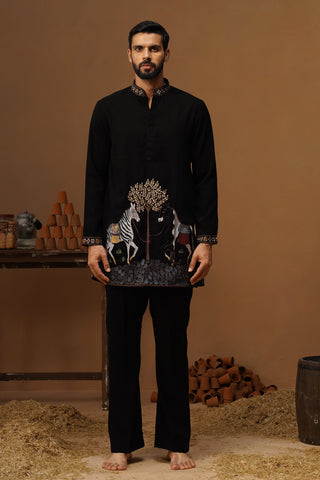 SAATHI BLACK SHORT KURTA SET