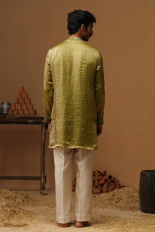 ARYA MEHNDI V NECK SHORT KURTA SET