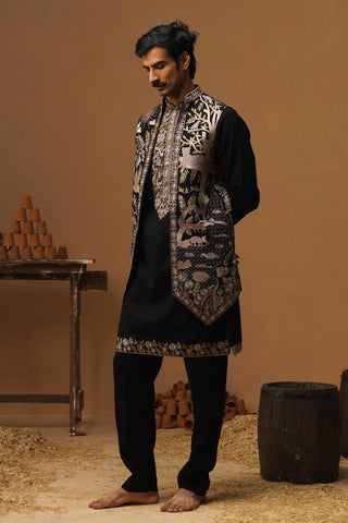 JUNGLE BLACK KURTA JACKET SET