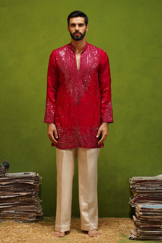 ARYA RANI PINK V NECK SHORT KURTA SET
