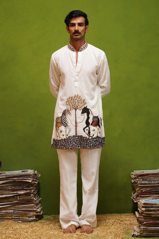 SAATHI IVORY SHORT KURTA SET
