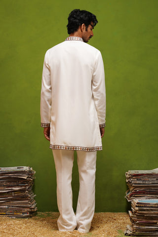 SAATHI IVORY SHORT KURTA SET