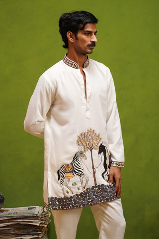 SAATHI IVORY SHORT KURTA SET
