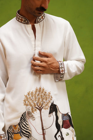 SAATHI IVORY SHORT KURTA SET