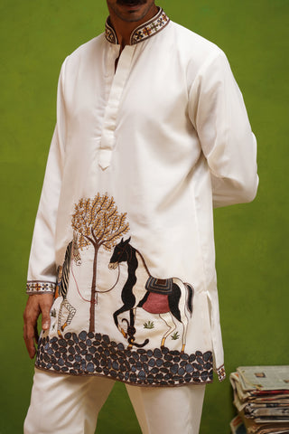 SAATHI IVORY SHORT KURTA SET