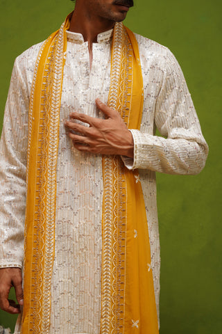 AMBER  IVORY SHORT KURTA SET WITH DUPATTA