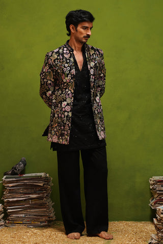 ROOH BLACK JODHPURI SET WITH V NECK KURTA