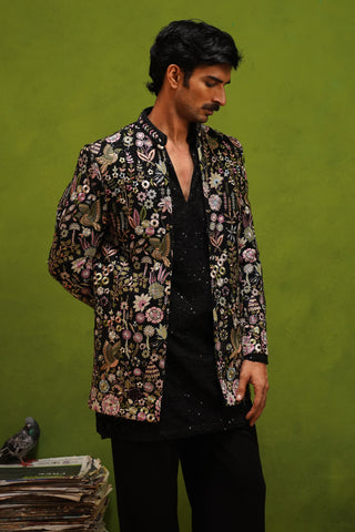 ROOH BLACK JODHPURI SET WITH V NECK KURTA