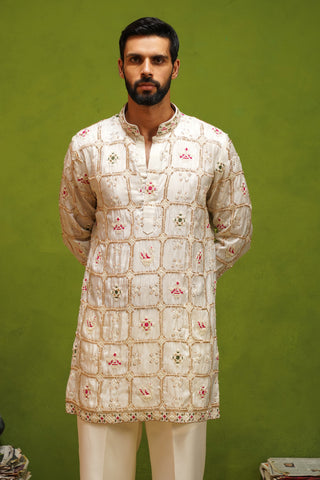 PATOLA IVORY SHORT KURTA SET