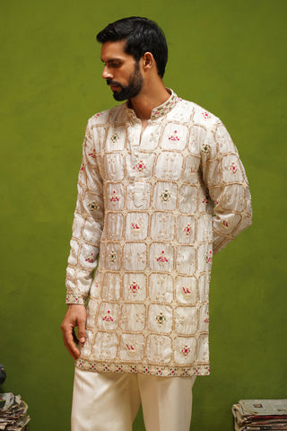 PATOLA IVORY SHORT KURTA SET
