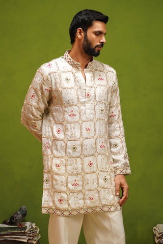 PATOLA IVORY SHORT KURTA SET