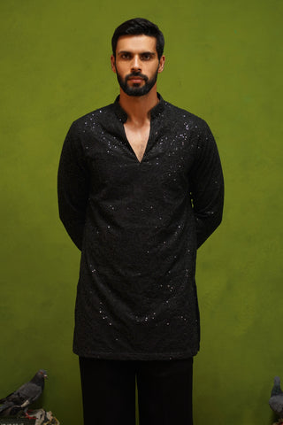 NAQSH BLACK V NECK SHORT KURTA SET