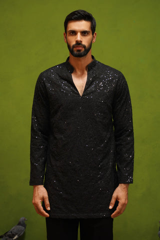 NAQSH BLACK V NECK SHORT KURTA SET
