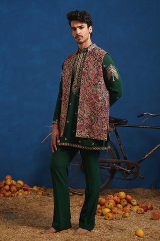GAGAN BOTTEL GREEN SHORT KURTA JACKET SET
