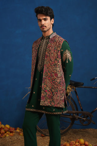 GAGAN BOTTEL GREEN SHORT KURTA JACKET SET