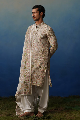 Karwaan Ivory Kurta Patiyala Set with Dupatta