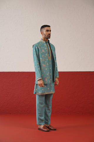 Aarit Jacket Kurta Set