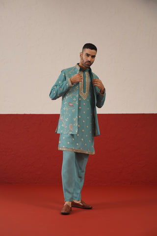 Aarit Jacket Kurta Set