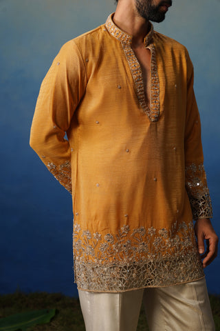 Mastana Haldi Short Kurta Set with Pants