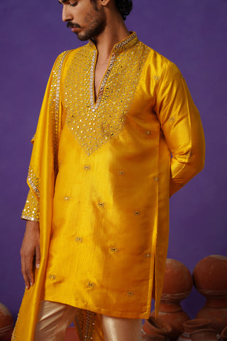 ZOHAYR HALDI V-NECK MIRROR KURTA DUPATTA SET