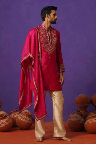 ZOHAYR HOT PINK V-NECK MIRROR KURTA DUPATTA SET