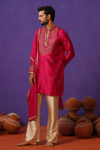 ZOHAYR HOT PINK V-NECK MIRROR KURTA DUPATTA SET