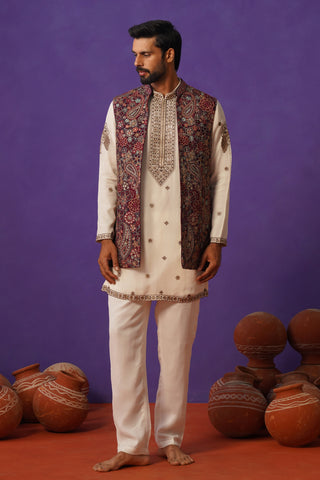 GAGAN WINE SHORT KURTA JACKET SET