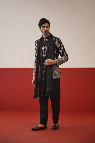Yuvit Jodhpuri Suit Set
