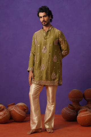 TAJ MEHENDI SHORT KURTA SET