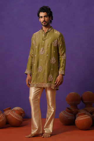 TAJ MEHENDI SHORT KURTA SET